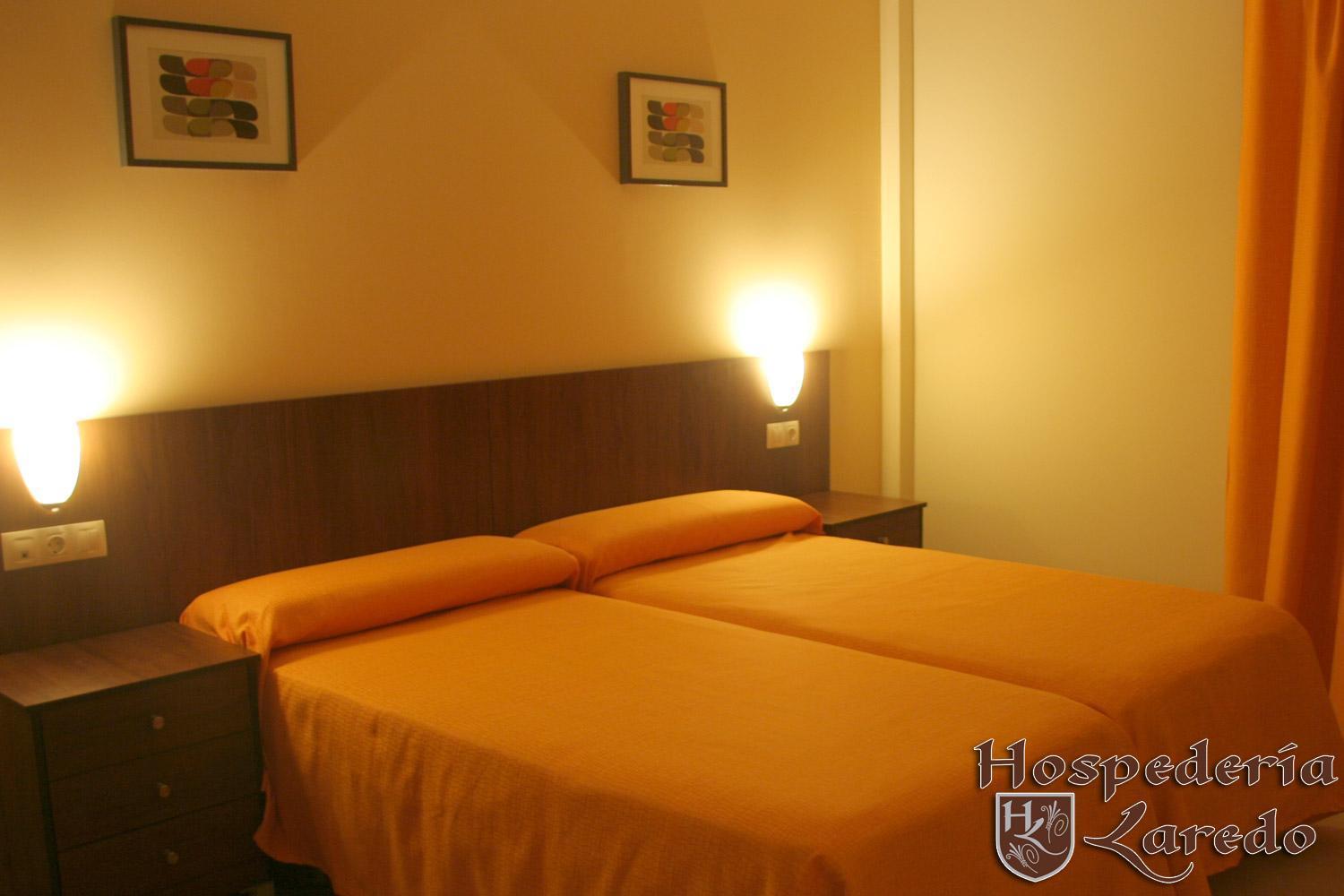 Hotel Hospederia Laredo La Carlota Zewnętrze zdjęcie