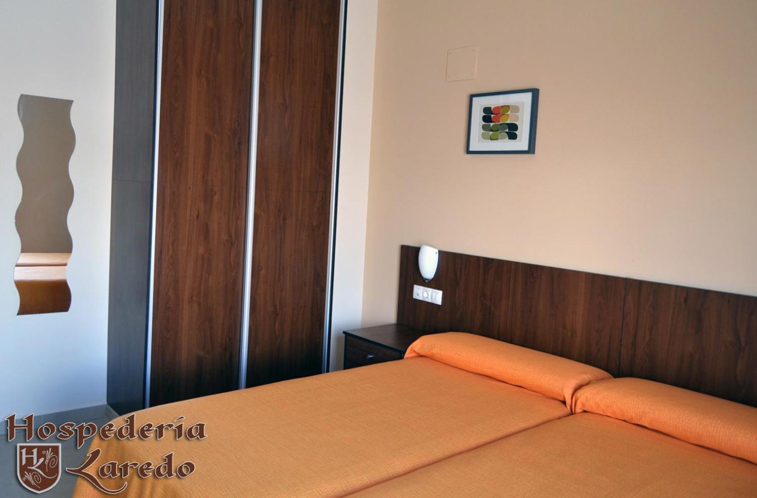 Hotel Hospederia Laredo La Carlota Zewnętrze zdjęcie